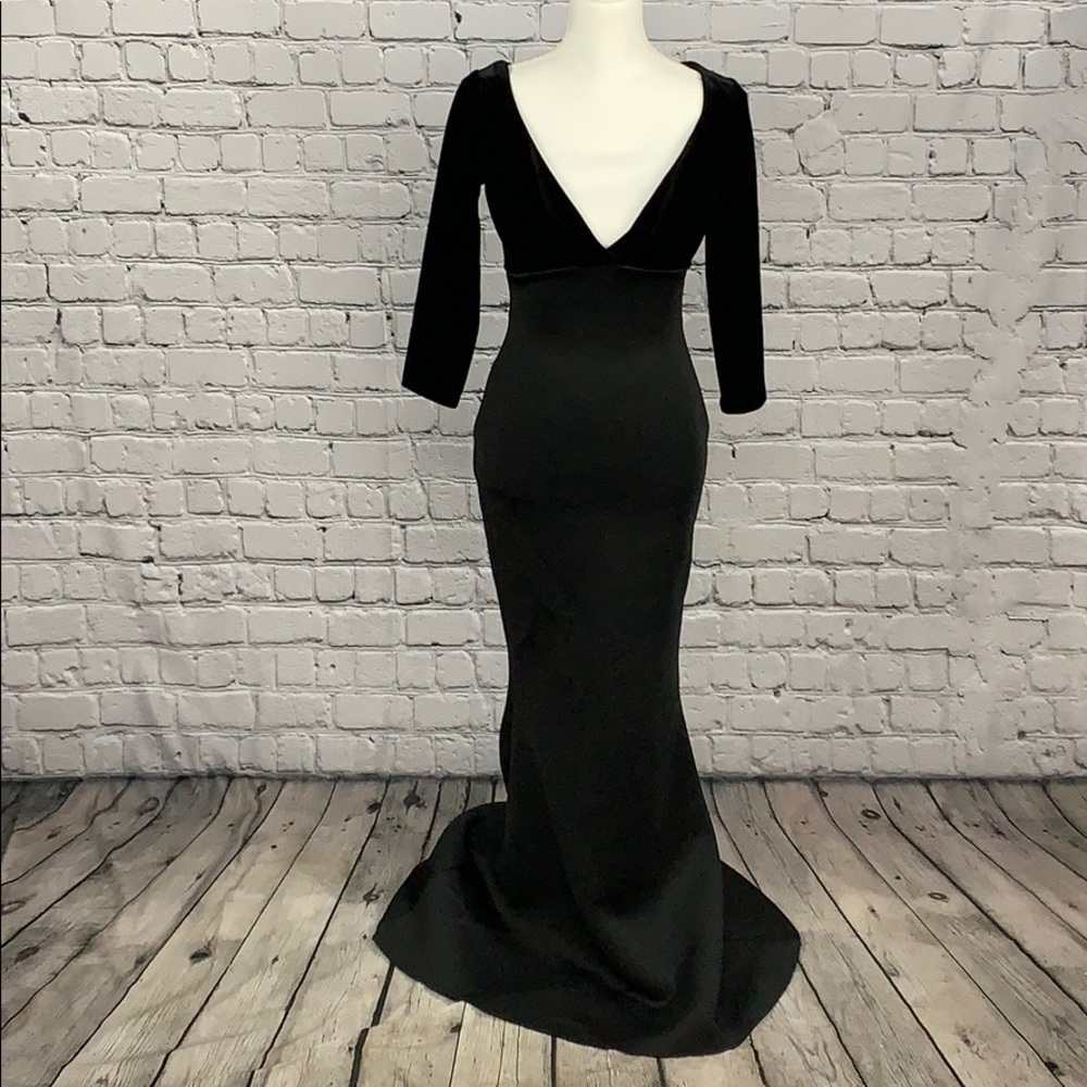 NWT Floor Length Betsy & Adam Gown